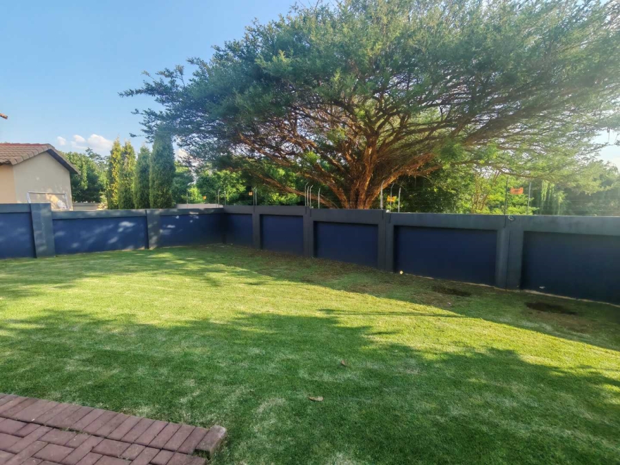 4 Bedroom Property for Sale in Wierdapark Gauteng