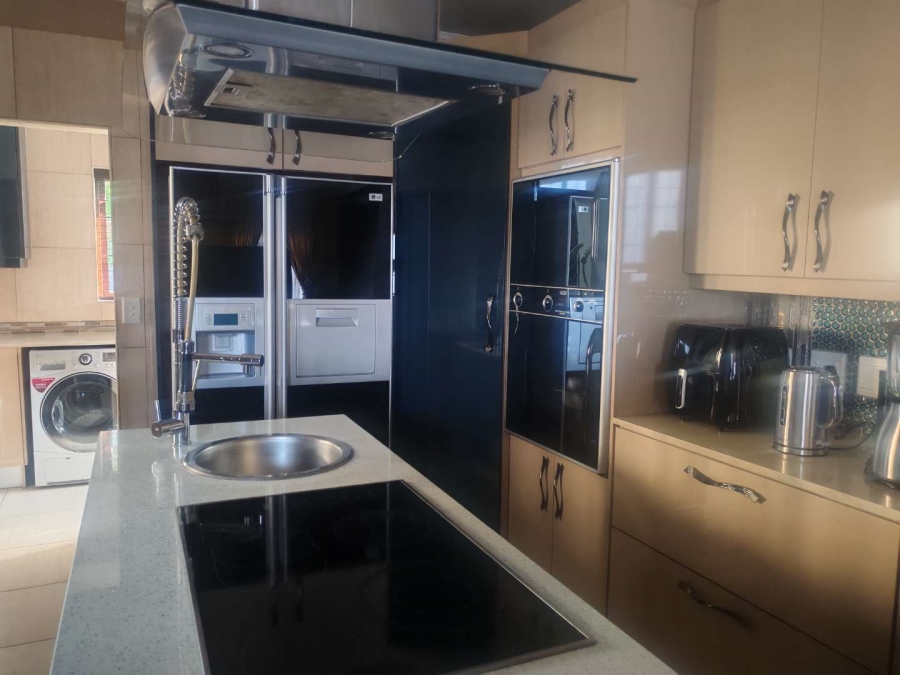 4 Bedroom Property for Sale in Wierdapark Gauteng