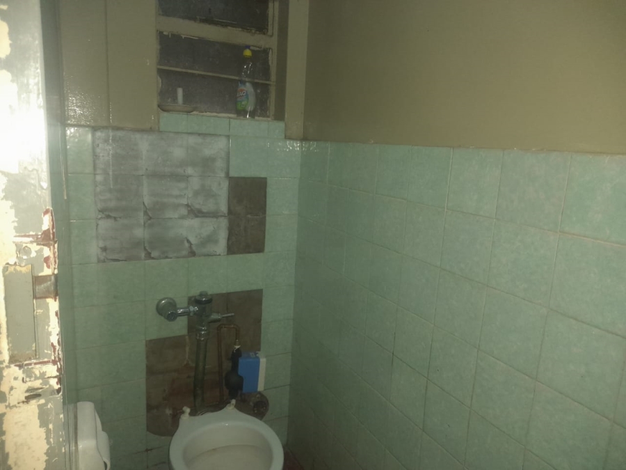 1 Bedroom Property for Sale in Hillbrow Gauteng