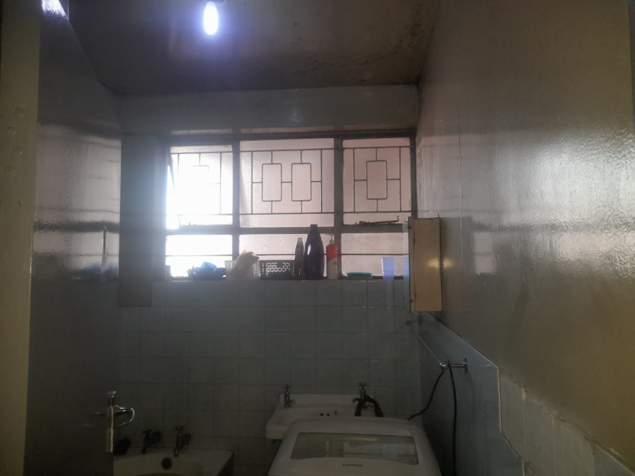 1 Bedroom Property for Sale in Hillbrow Gauteng