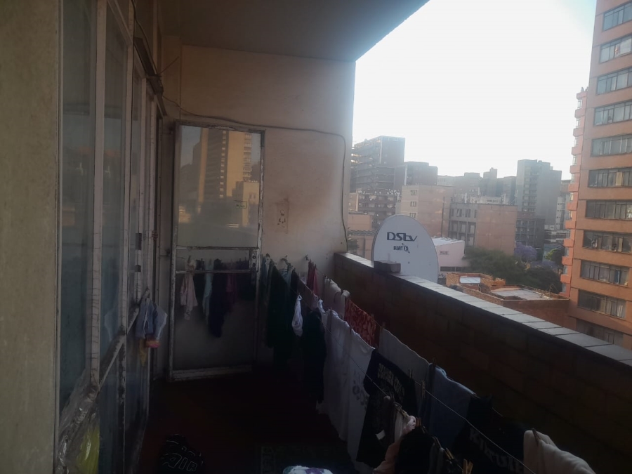 1 Bedroom Property for Sale in Hillbrow Gauteng