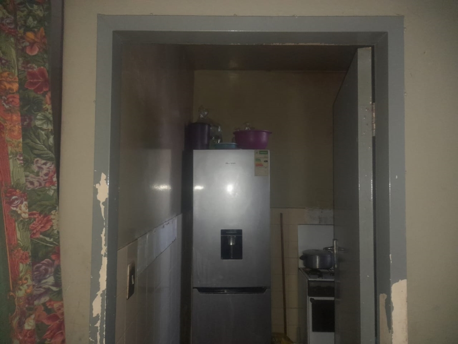 1 Bedroom Property for Sale in Hillbrow Gauteng
