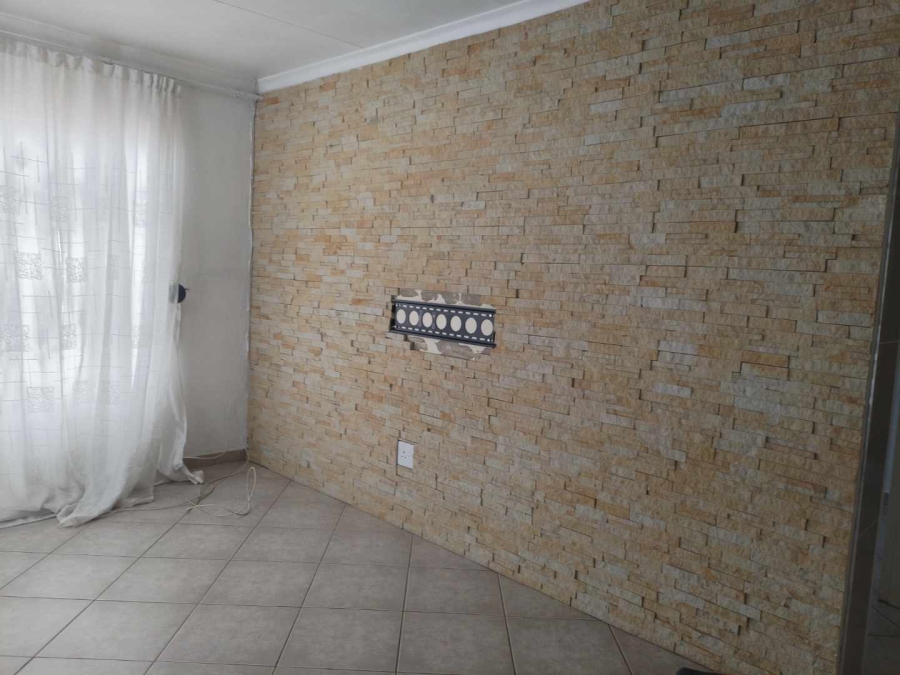 To Let 3 Bedroom Property for Rent in Nellmapius Gauteng