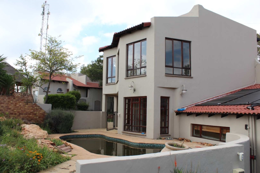 3 Bedroom Property for Sale in Helderkruin Gauteng