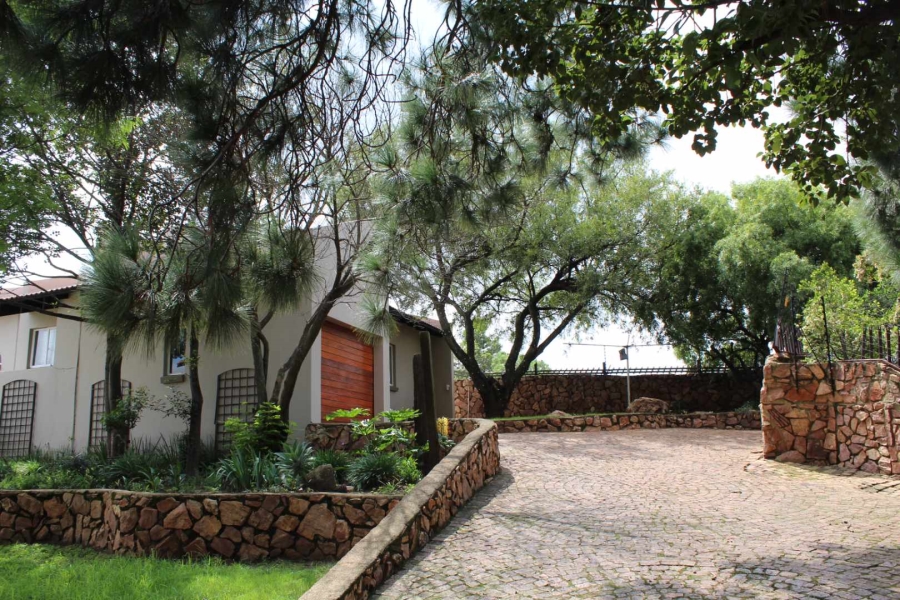 3 Bedroom Property for Sale in Helderkruin Gauteng