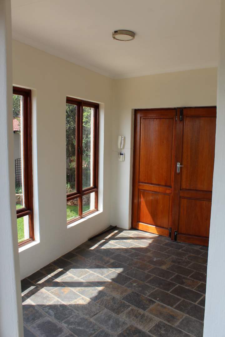 3 Bedroom Property for Sale in Helderkruin Gauteng