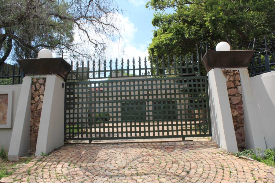 3 Bedroom Property for Sale in Helderkruin Gauteng