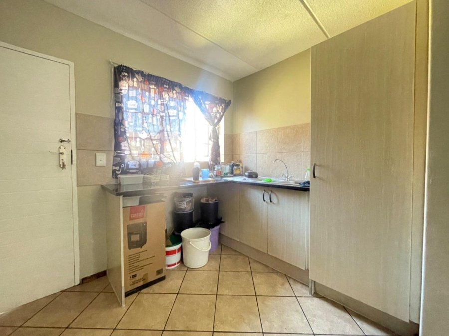 1 Bedroom Property for Sale in Terenure Gauteng