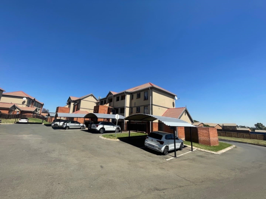 1 Bedroom Property for Sale in Terenure Gauteng