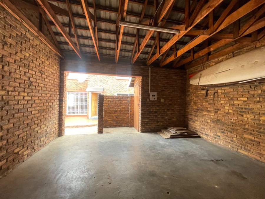 To Let 3 Bedroom Property for Rent in Birchleigh Gauteng