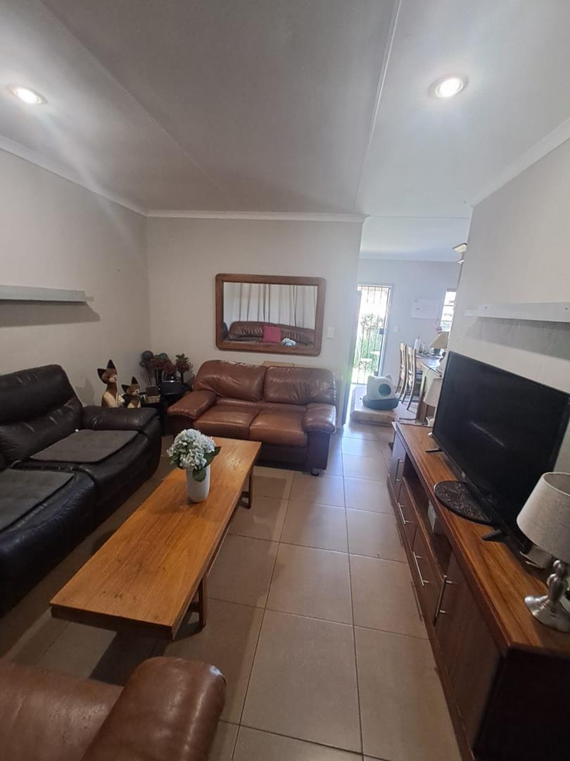 2 Bedroom Property for Sale in Wingate Park Gauteng