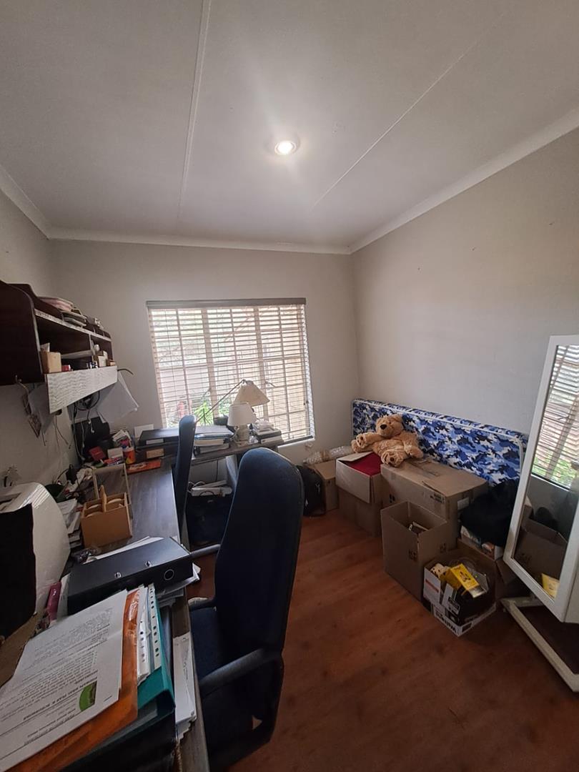 2 Bedroom Property for Sale in Wingate Park Gauteng