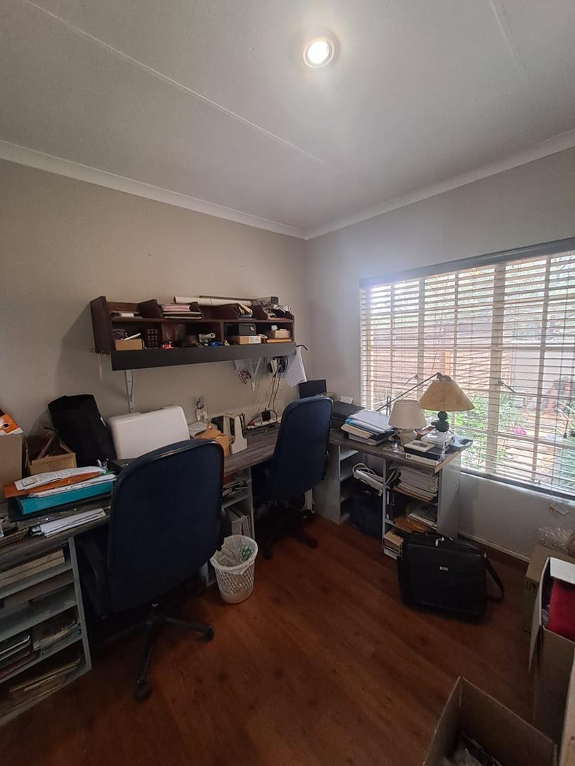 2 Bedroom Property for Sale in Wingate Park Gauteng