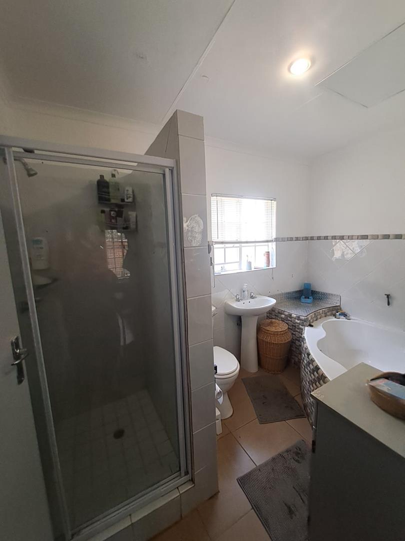 2 Bedroom Property for Sale in Wingate Park Gauteng