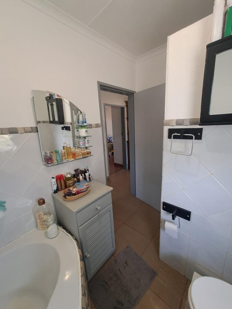 2 Bedroom Property for Sale in Wingate Park Gauteng