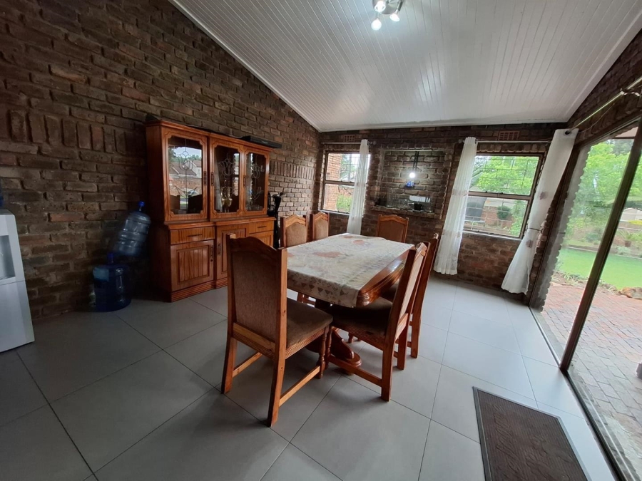 4 Bedroom Property for Sale in Terenure Gauteng