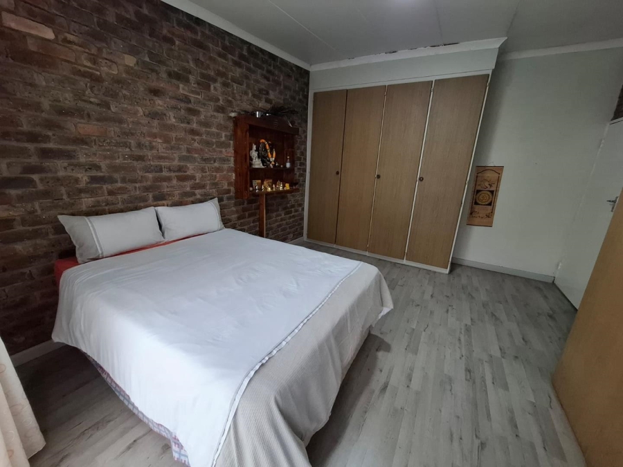 4 Bedroom Property for Sale in Terenure Gauteng