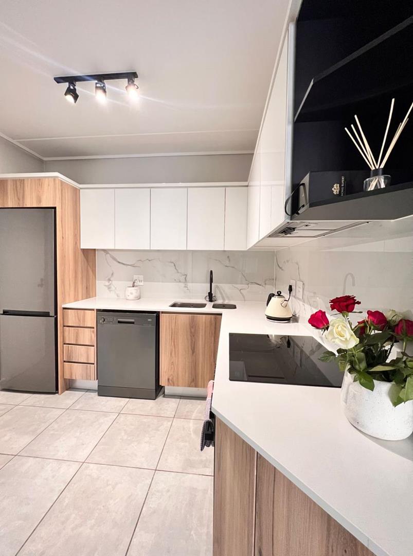 1 Bedroom Property for Sale in Waterfall Gauteng