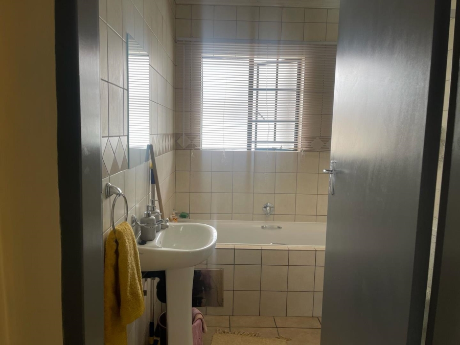 2 Bedroom Property for Sale in Midrand Gauteng