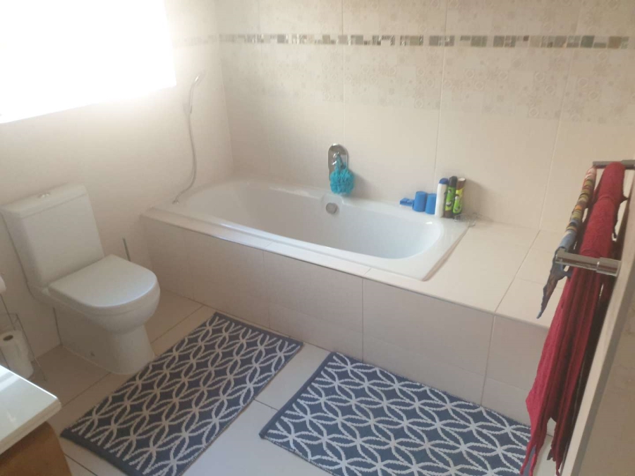 To Let 2 Bedroom Property for Rent in Lynnwood Ridge Gauteng