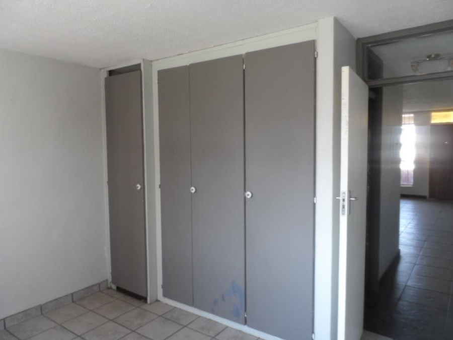 1 Bedroom Property for Sale in Hatfield Gauteng