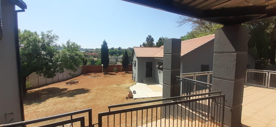 To Let 3 Bedroom Property for Rent in Monument Park Gauteng