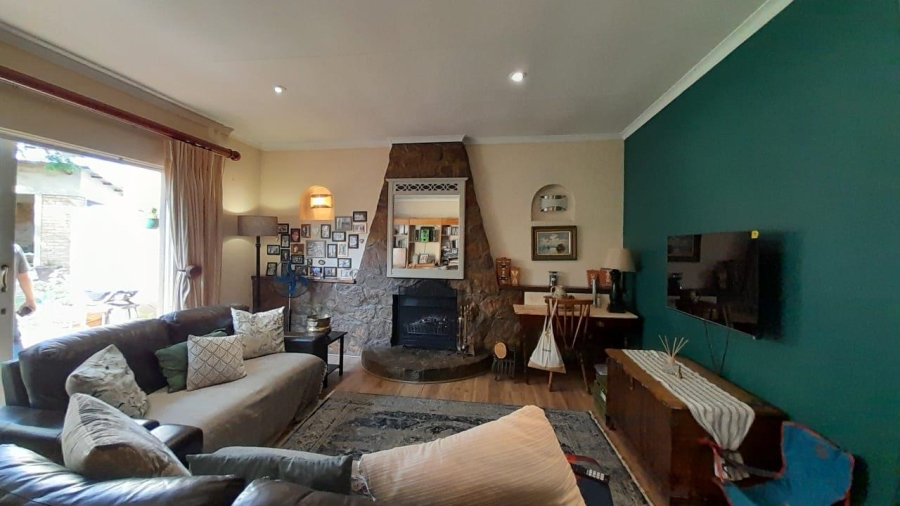 3 Bedroom Property for Sale in Birchleigh Gauteng