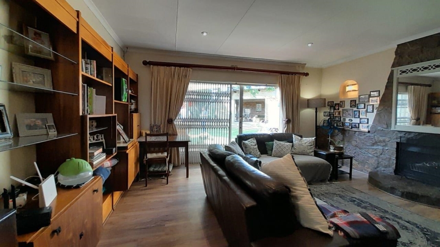 3 Bedroom Property for Sale in Birchleigh Gauteng