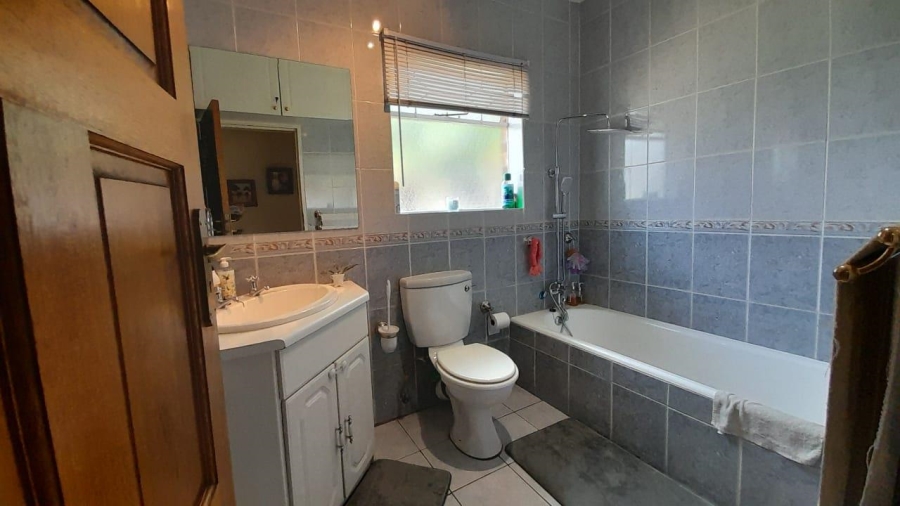 3 Bedroom Property for Sale in Birchleigh Gauteng