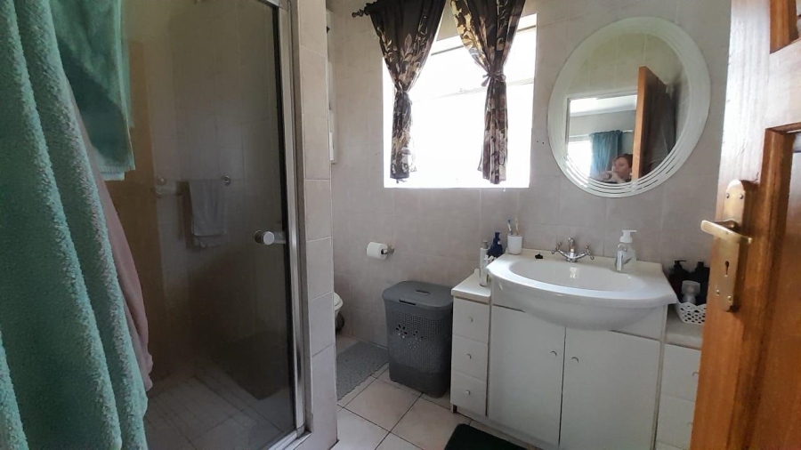 3 Bedroom Property for Sale in Birchleigh Gauteng
