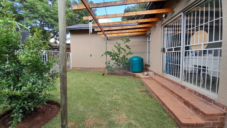 3 Bedroom Property for Sale in Birchleigh Gauteng