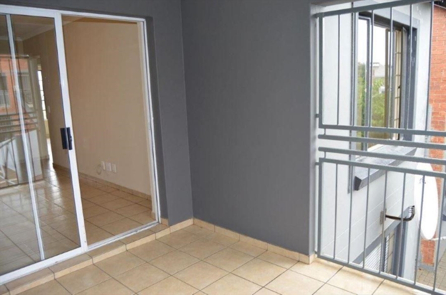 2 Bedroom Property for Sale in Birchleigh Gauteng