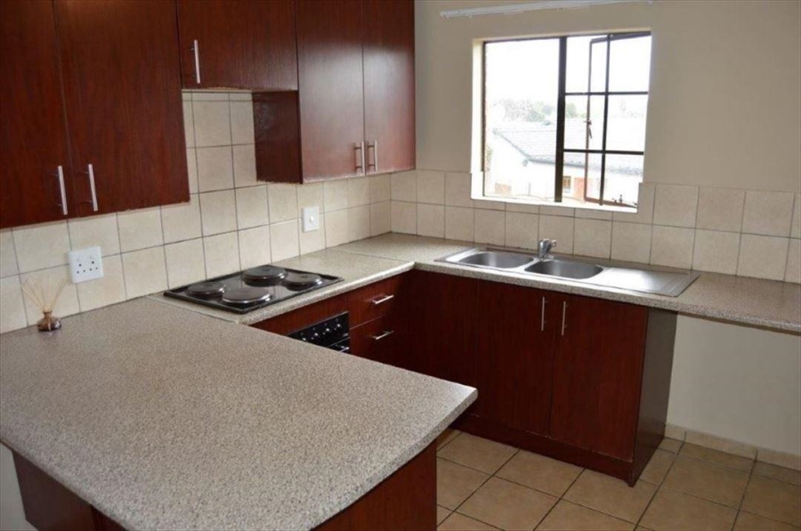 2 Bedroom Property for Sale in Birchleigh Gauteng