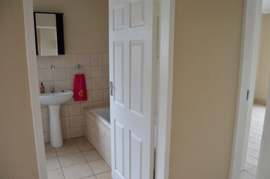 2 Bedroom Property for Sale in Birchleigh Gauteng