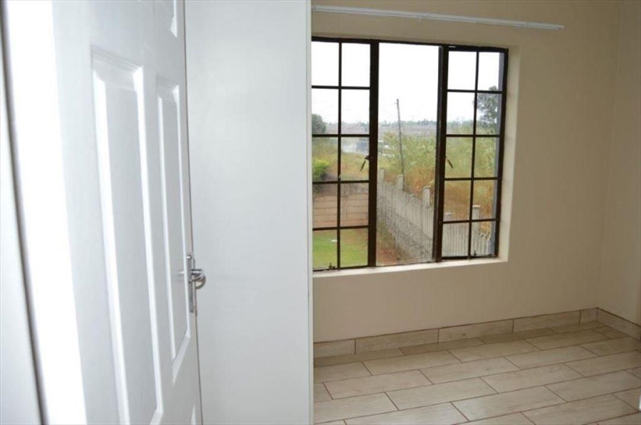 2 Bedroom Property for Sale in Birchleigh Gauteng