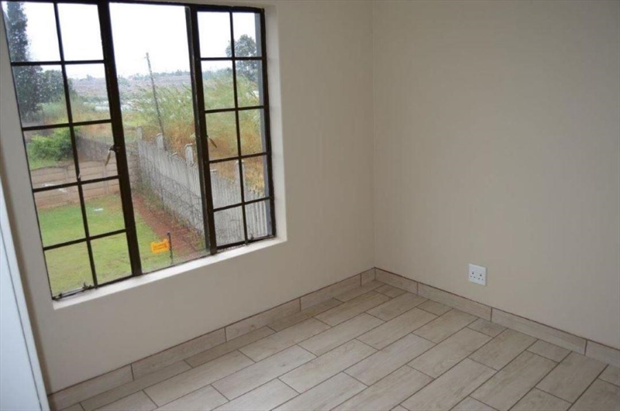 2 Bedroom Property for Sale in Birchleigh Gauteng
