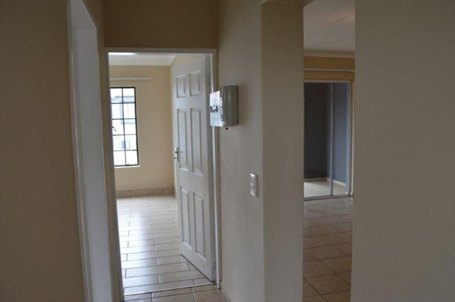 2 Bedroom Property for Sale in Birchleigh Gauteng