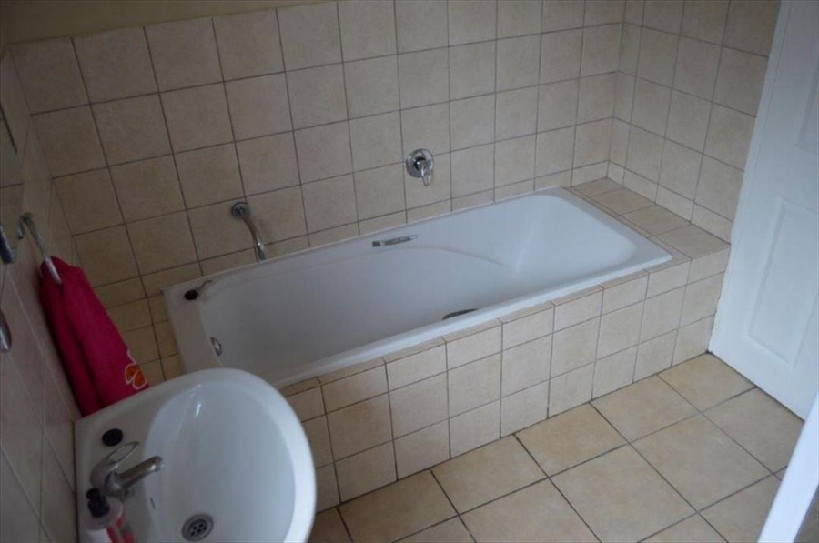 2 Bedroom Property for Sale in Birchleigh Gauteng