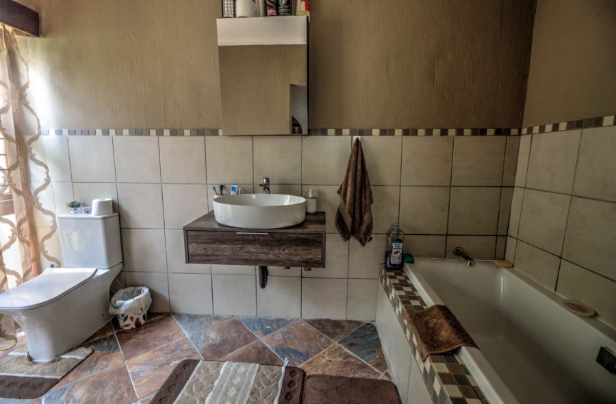 4 Bedroom Property for Sale in Birch Acres Gauteng