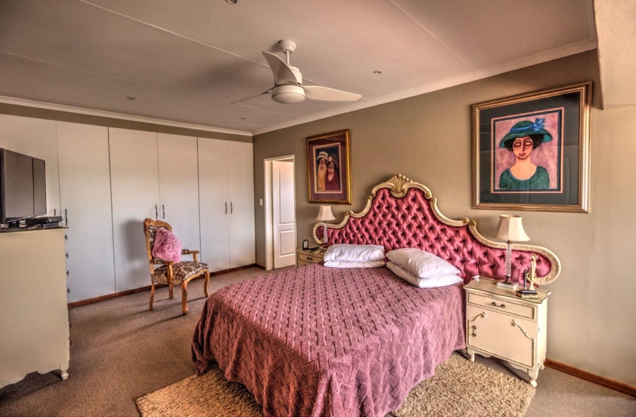 3 Bedroom Property for Sale in Glen Marais Gauteng