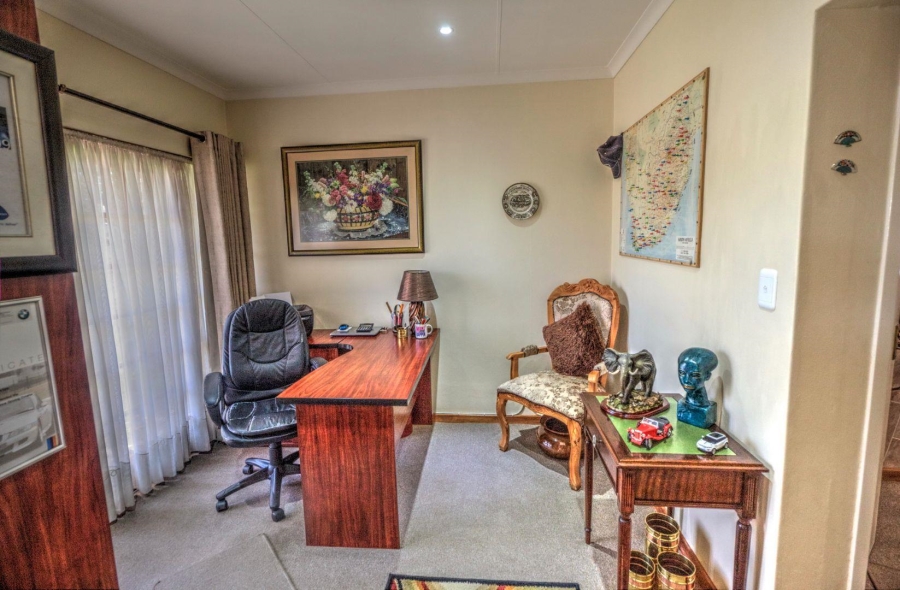 3 Bedroom Property for Sale in Glen Marais Gauteng
