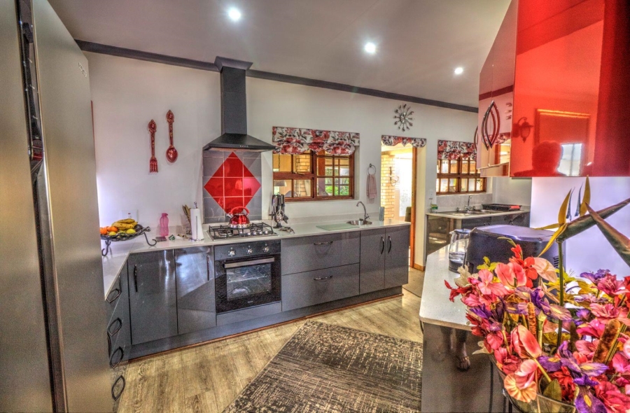 3 Bedroom Property for Sale in Glen Marais Gauteng