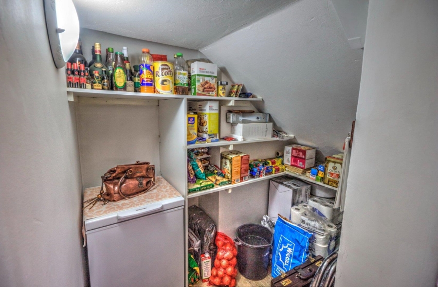 3 Bedroom Property for Sale in Glen Marais Gauteng