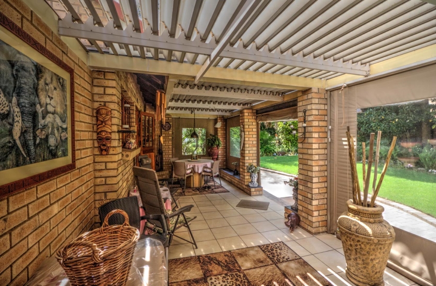 3 Bedroom Property for Sale in Glen Marais Gauteng