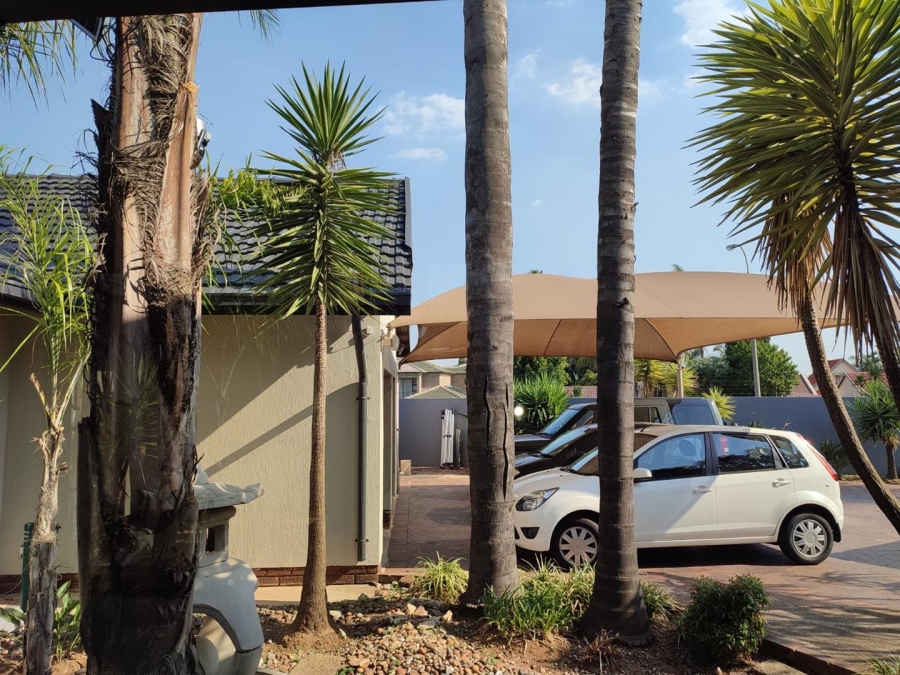3 Bedroom Property for Sale in Van Riebeeck Park Gauteng
