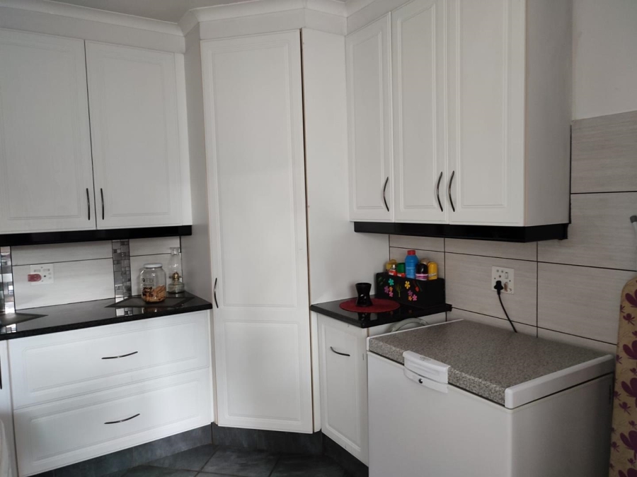 3 Bedroom Property for Sale in Van Riebeeck Park Gauteng