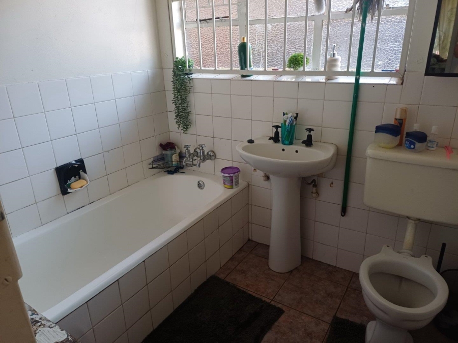 1 Bedroom Property for Sale in Kempton Park Central Gauteng