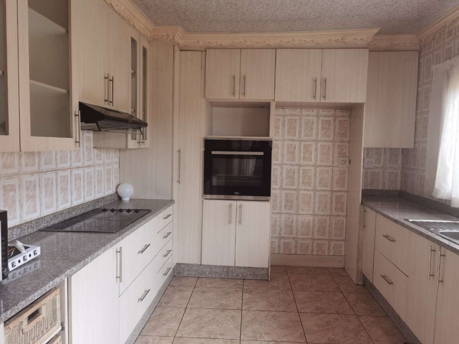 3 Bedroom Property for Sale in Birch Acres Gauteng