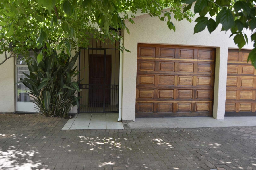 4 Bedroom Property for Sale in Edleen Gauteng