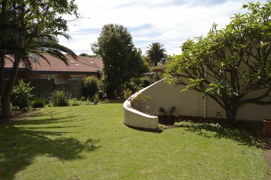 4 Bedroom Property for Sale in Edleen Gauteng